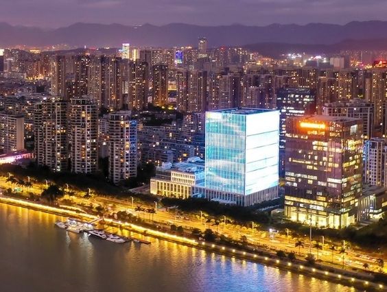 有颜有值，，，，，尚有“调”！福州金融街夜景新地标亮了！